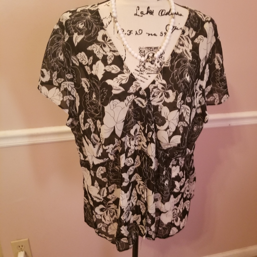 Clearance Vneck blouse